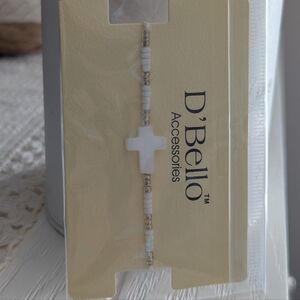 D'Bello White Beaded Bracelet